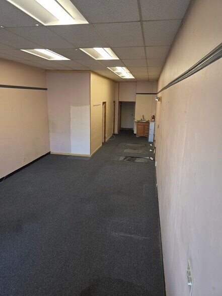 More Photos Of 1072 Great Plain Ave, Needham Storefront Retail Office For Lease