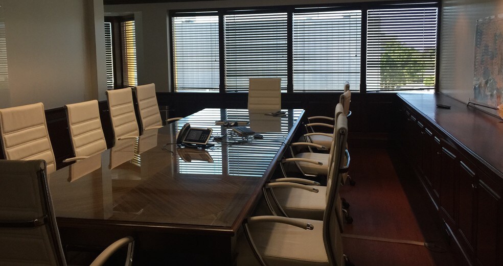 More Photos Of 14 E Washington St, Orlando Office For Lease