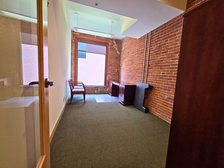 More Photos Of 1660 17th St, Denver Office Residential For Sale