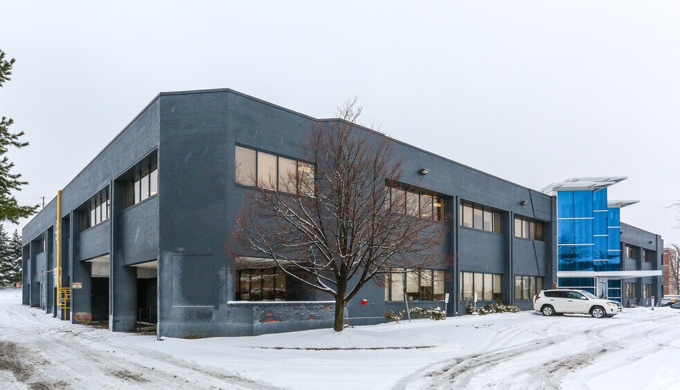 More Photos Of 55 Renfrew Dr, Markham Office For Sale