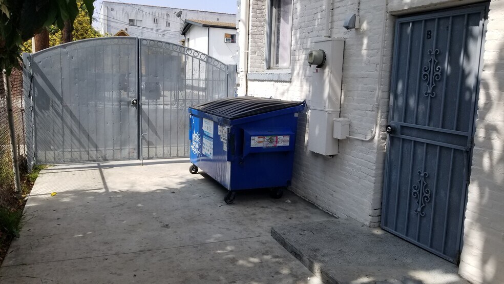 More Photos Of 1984 Park Grove Ave, Los Angeles Apartments For Sale