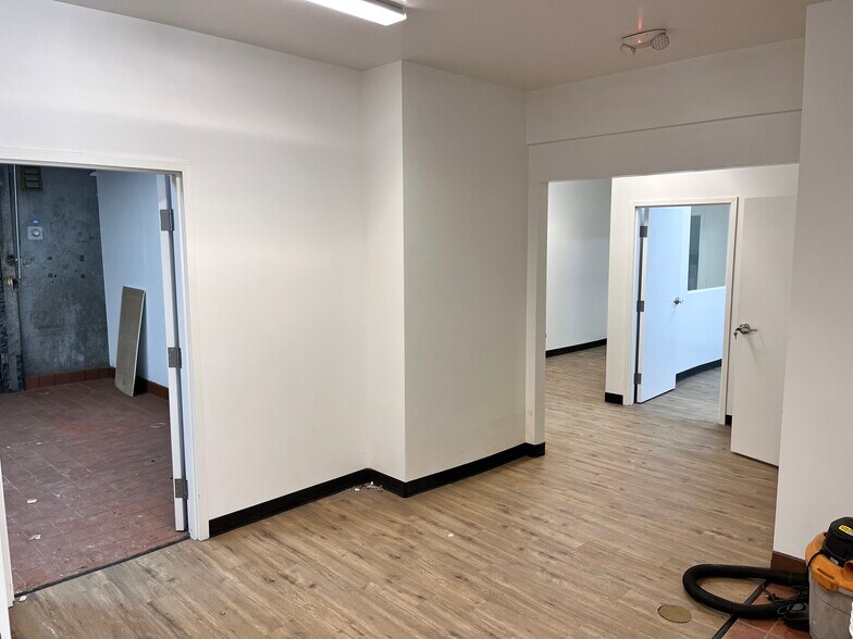 More Photos Of 1710 E 12th St, Oakland Refrigeration Cold Storage For Lease