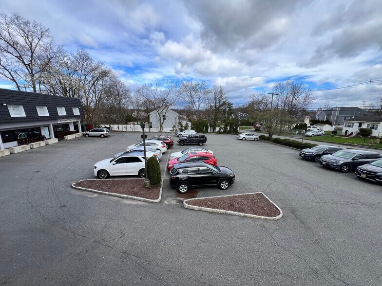 More Photos Of 458-466 Ridgedale Ave, East Hanover Unknown For Lease