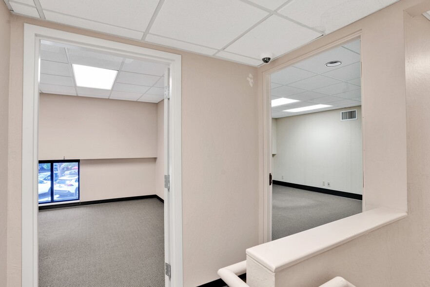 More Photos Of 780 Laurel St, San Carlos Bank For Lease