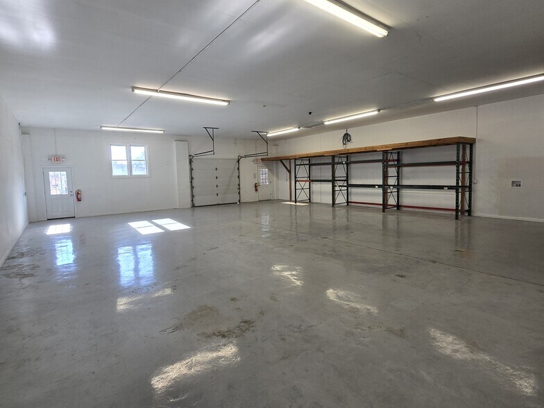 More Photos Of 3212 State Route 94, Franklin Light Manufacturing For Lease