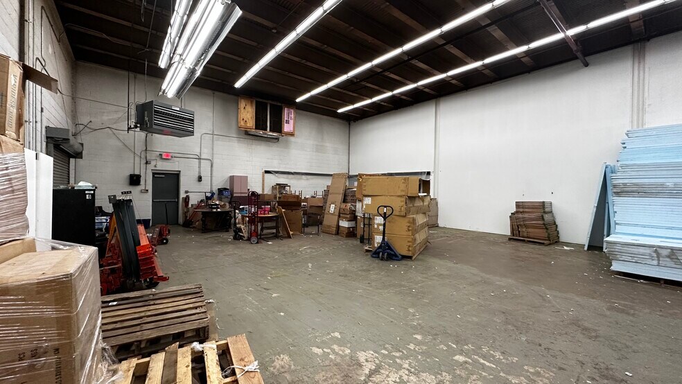 More Photos Of 1727-1801 Union Blvd, Allentown Warehouse For Lease