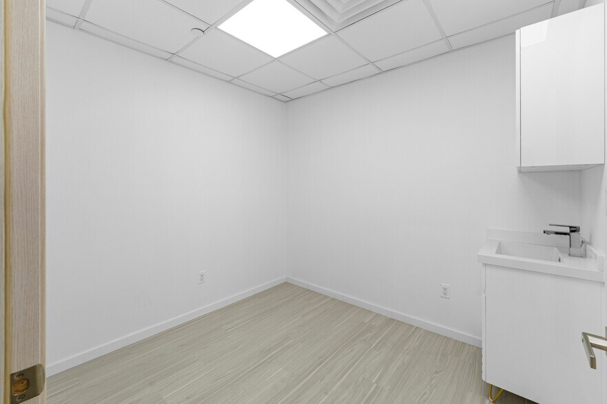 More Photos Of 134-43 Maple Ave, Flushing Apartments For Sale