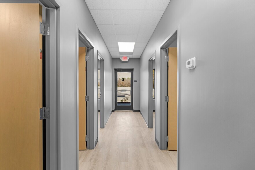 More Photos Of 224 Unionville Indian Trail rd, Indian Trail Flex For Lease