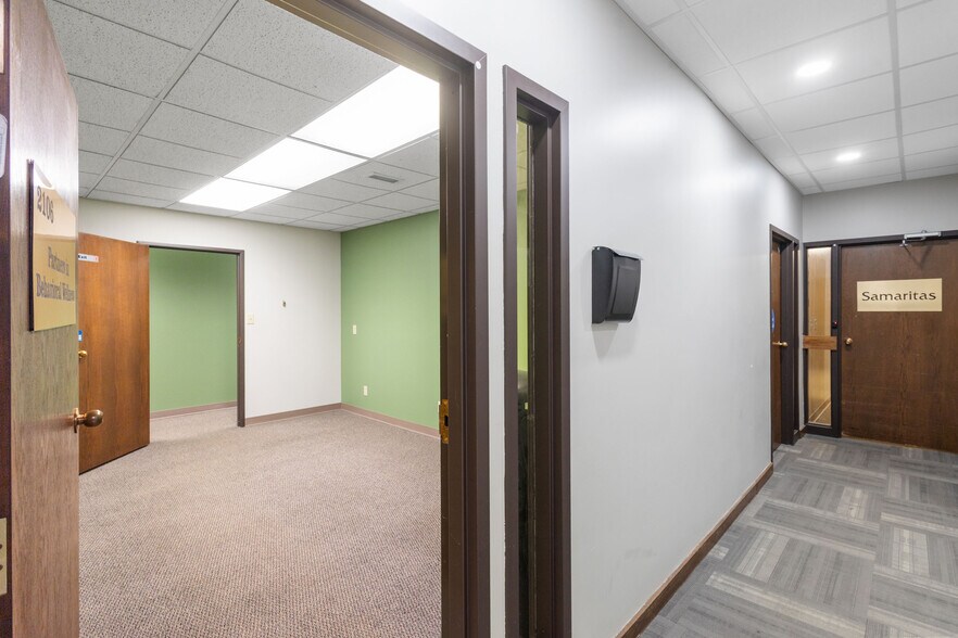More Photos Of 4341 S Westnedge Ave, Kalamazoo Office For Lease
