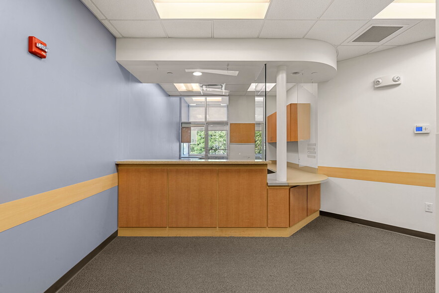 More Photos Of 25 Marston St, Lawrence Medical For Sale