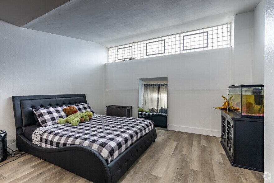 More Photos Of 244 E Graves Ave, Orange City Apartments For Sale