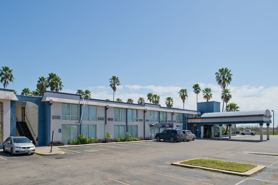 More Photos Of 910 Corn Products Rd, Corpus Christi Hotel For Sale