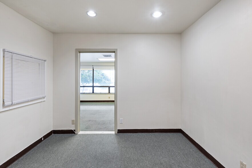 More Photos Of 44 Gough St, San Francisco Office Residential For Lease