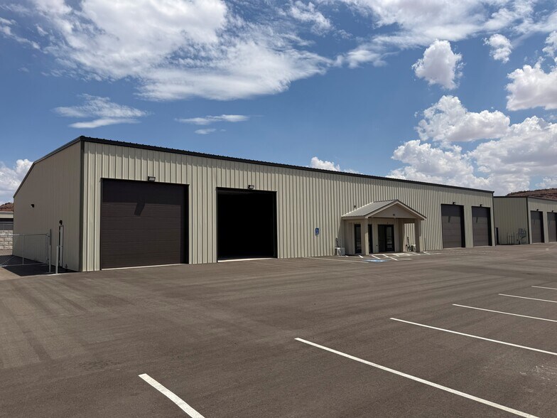 More Photos Of 975 S. 5600 W., Hurricane Unknown For Lease