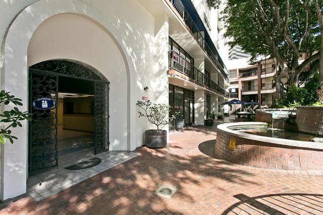 More Photos Of 444 Hobron Ln, Honolulu Coworking Space