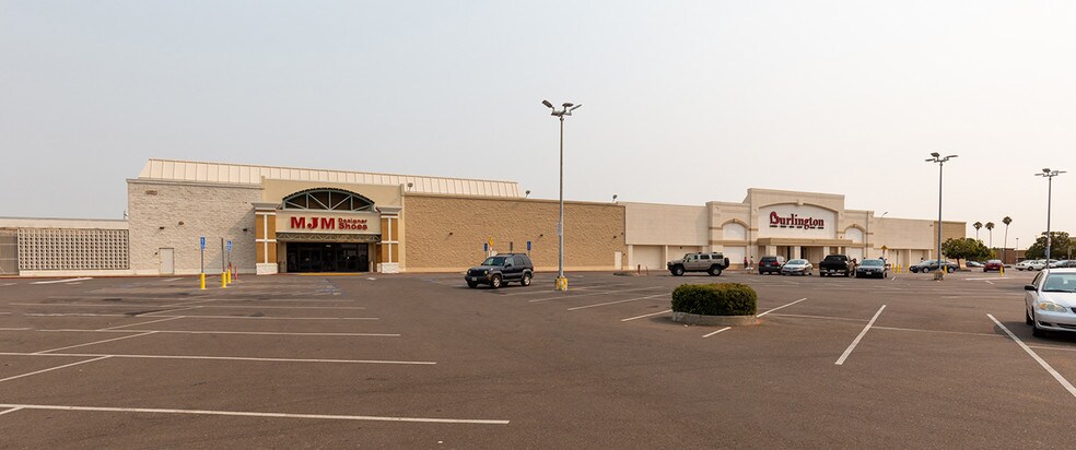 More Photos Of 5601 Florin Rd, Sacramento Freestanding For Lease