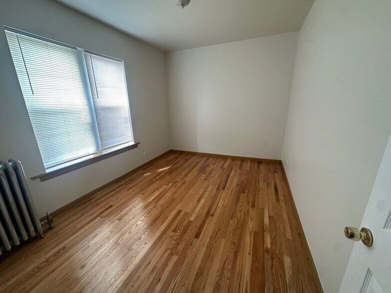 More Photos Of 5400 W Madison St, Chicago Apartments For Sale