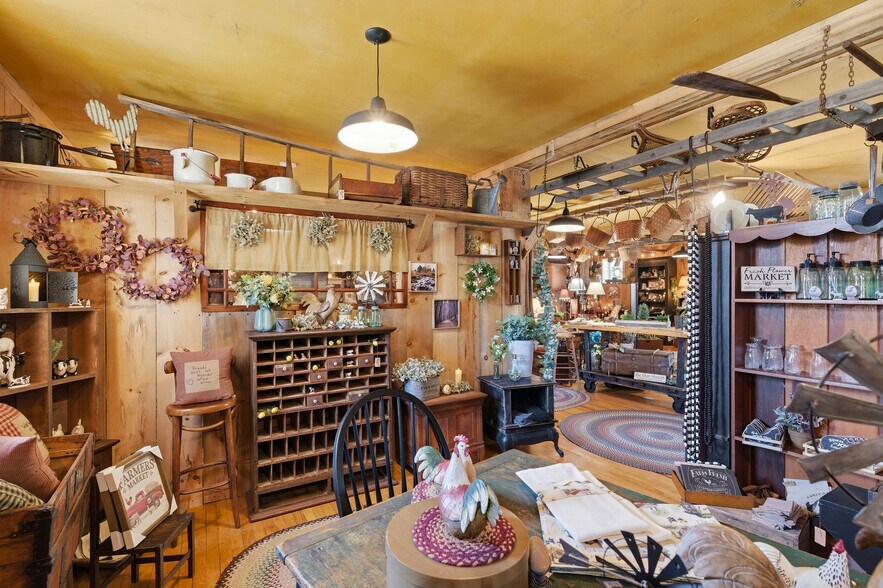 More Photos Of 953 Victory Hwy, Burrillville Bar For Sale