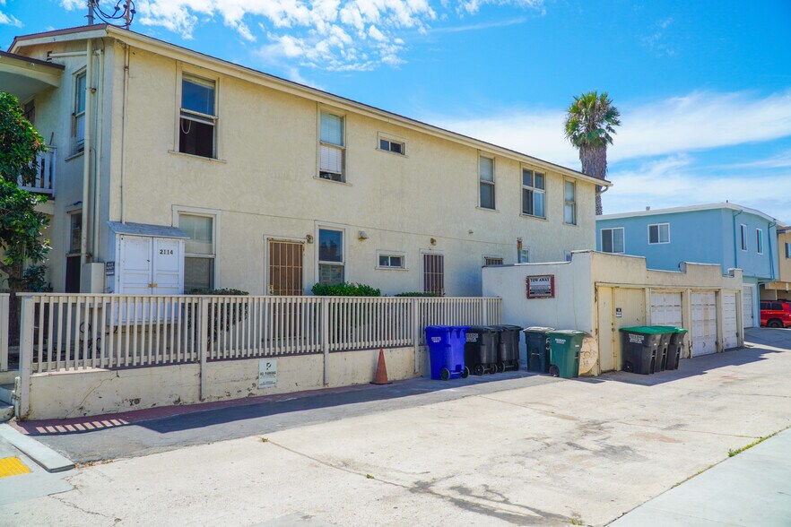 More Photos Of 2114 Abbott St, San Diego Apartments For Sale