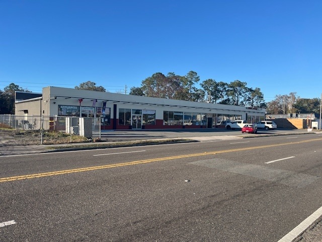 More Photos Of 5333 Lenox Ave, Jacksonville Storefront Retail Office For Lease