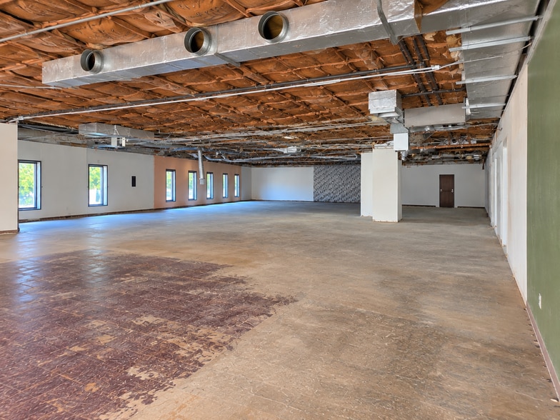 More Photos Of 85 N Main St, Childs General Retail For Lease
