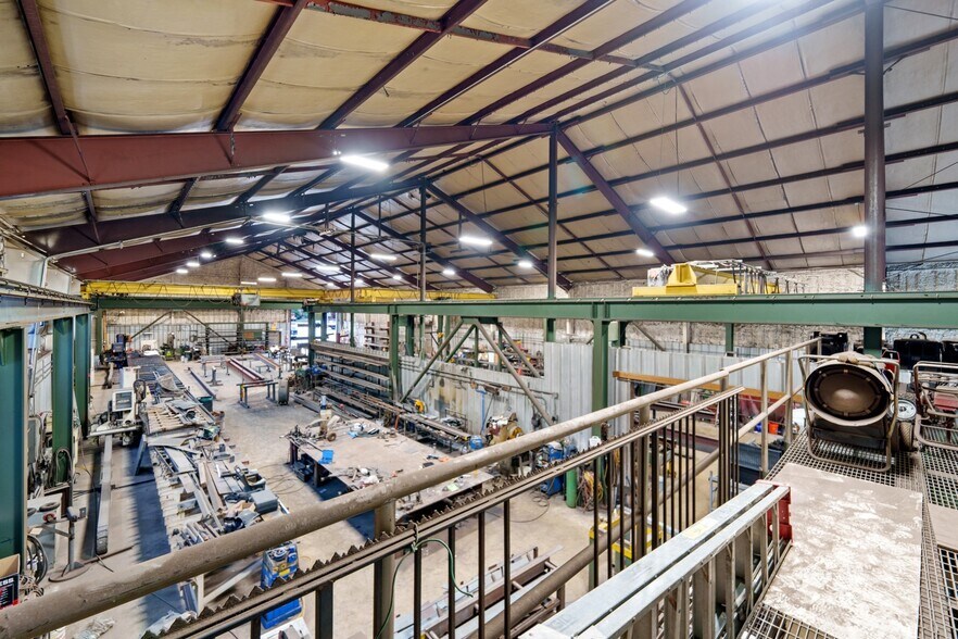 More Photos Of 955 Burnt Meadow Rd, Hewitt Manufacturing For Sale