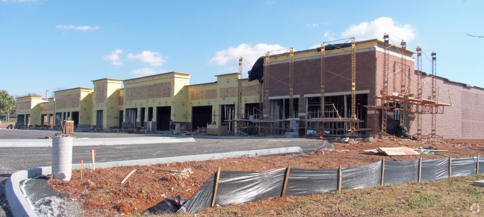 More Photos Of 11124 Kingston Pike, Knoxville Freestanding For Lease