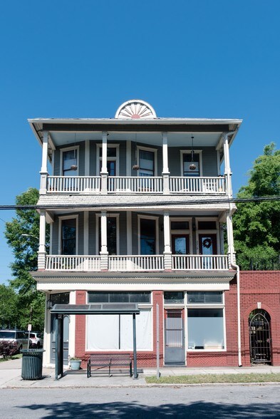 More Photos Of 2323 Barnard St, Savannah Storefront Retail Office For Lease