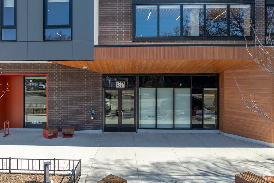 More Photos Of 4309 S Prairie Ave, Chicago Multifamily For Sale
