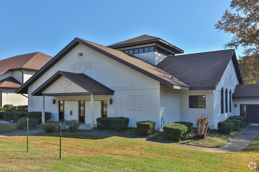 Primary Photo Of 31 Calhoun Ave, Greenville Religious Facility For Lease