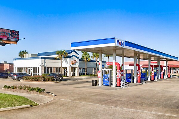 Primary Photo Of 4095 N Dowlen Rd, Beaumont Service Station For Sale