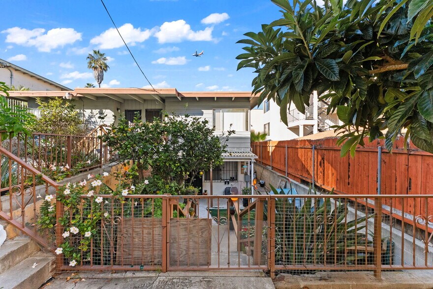 More Photos Of 2774-2780 Broadway, San Diego Apartments For Sale