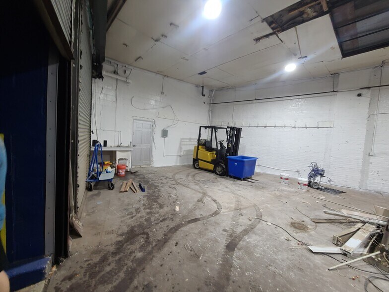 More Photos Of 286-294 Hamilton Ave, Brooklyn Warehouse For Lease