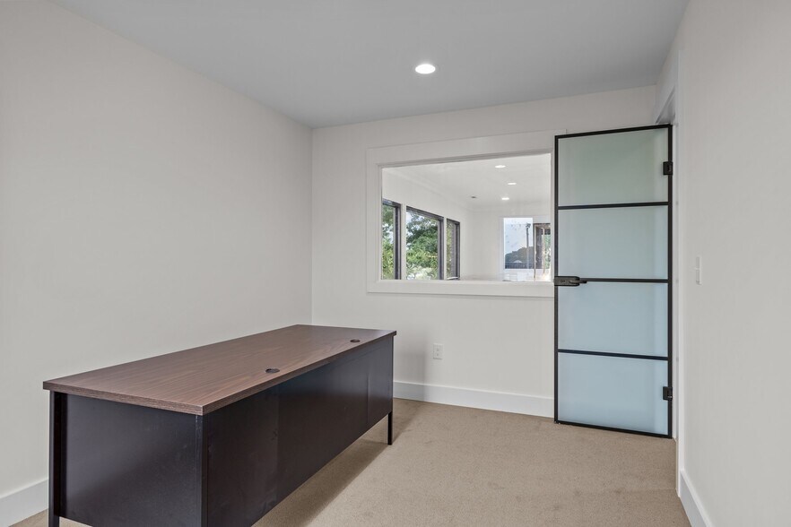 More Photos Of 5447 Hwy 70, Morehead City Office For Lease