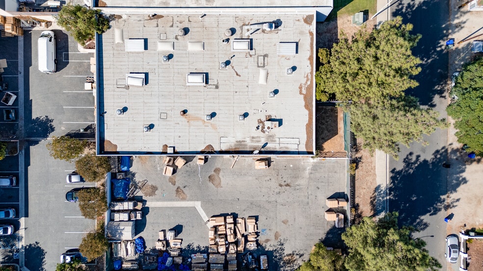 More Photos Of 10720 Ada Ave, Montclair Warehouse For Lease