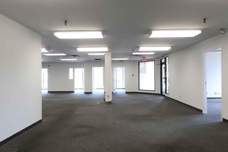 More Photos Of 880 Cliveden Ave, Delta Manufacturing For Lease