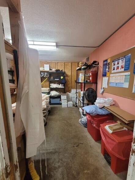 More Photos Of 1108 N Dixie Fwy, New Smyrna Beach Funeral Home For Sale