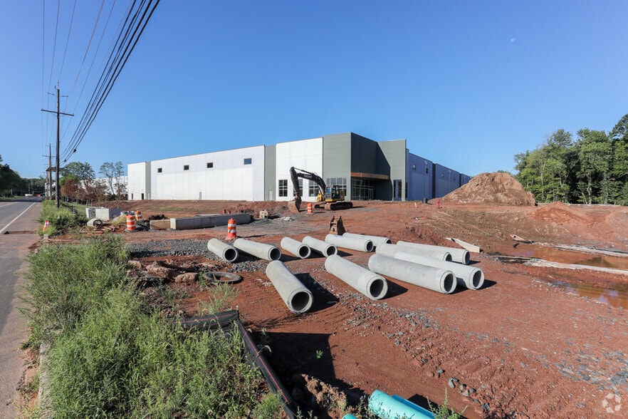 More Photos Of 230 Belmont Dr, Somerset Distribution For Lease