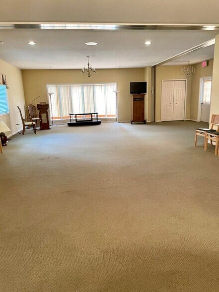 More Photos Of 6121 King Hwy, Kalamazoo Religious Facility For Sale