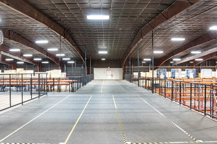 More Photos Of 21930 Kathy Fleming Rd, Navasota Warehouse For Lease