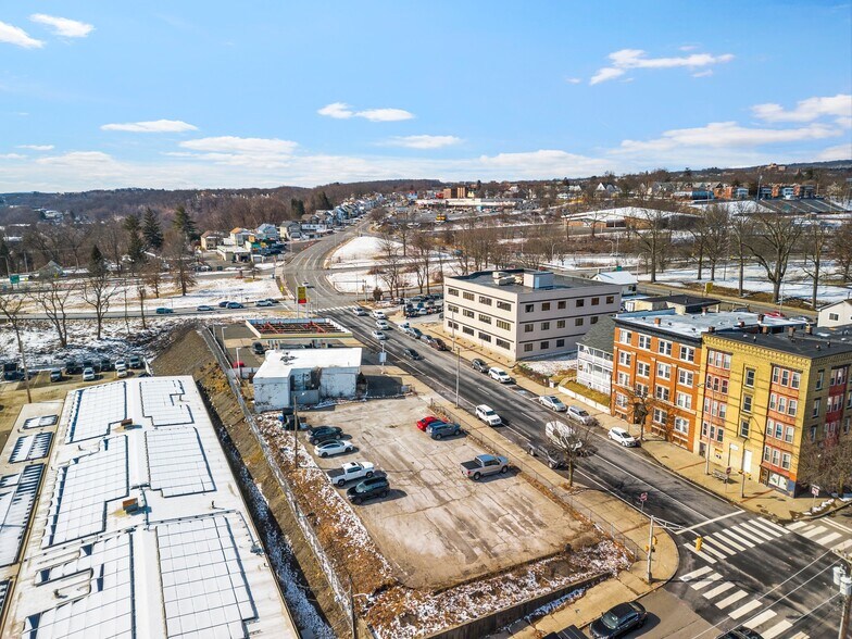 More Photos Of 850 High St, Holyoke Medical For Lease