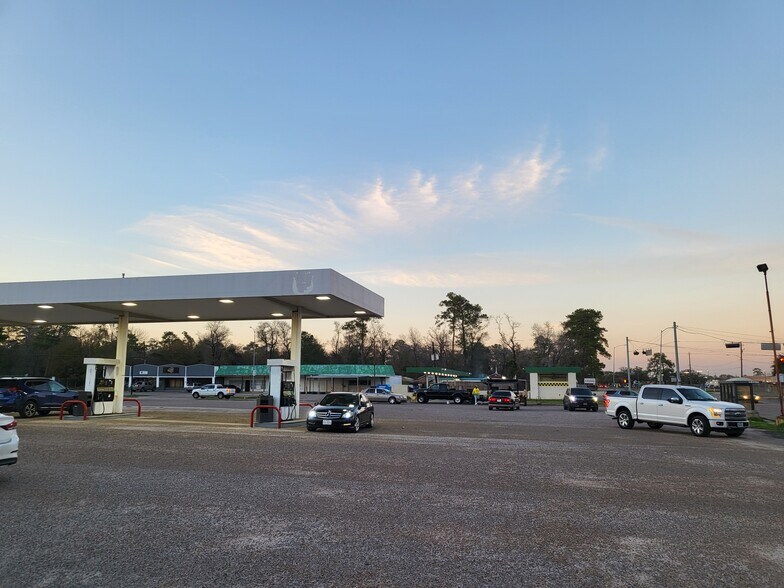 More Photos Of 10553 Homestead Rd, Houston General Retail For Sale