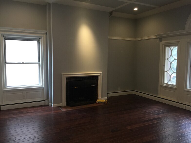 More Photos Of 110 S 20th St, Philadelphia Office For Sale