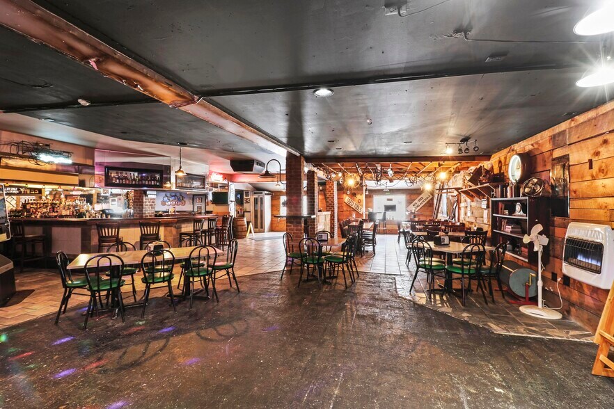 More Photos Of 3827 PA-115, Blakeslee Restaurant For Sale