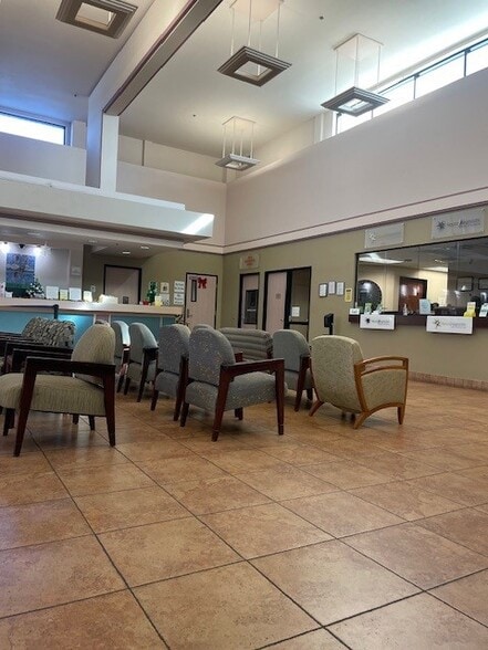 More Photos Of 2423 W Dunlap Ave, Phoenix Office For Sale