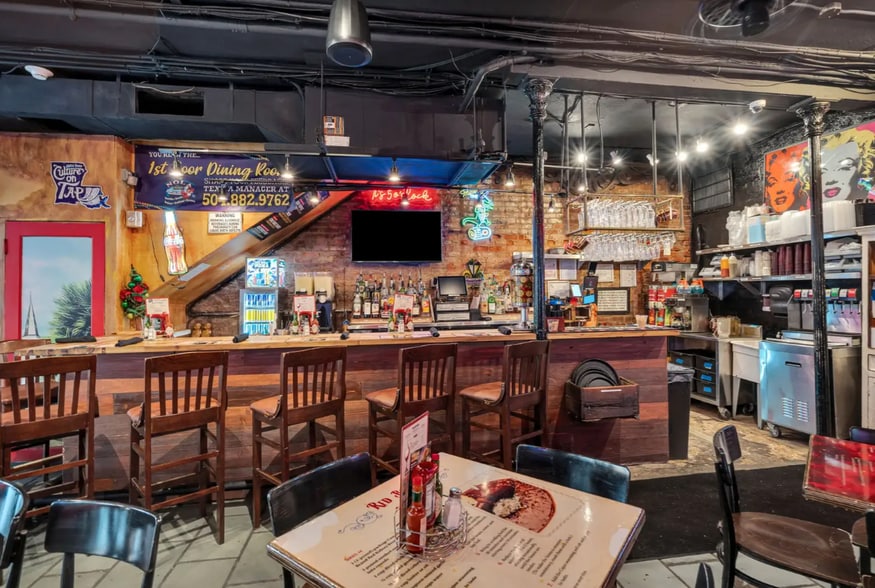 More Photos Of 205 Bourbon St, New Orleans Restaurant For Lease