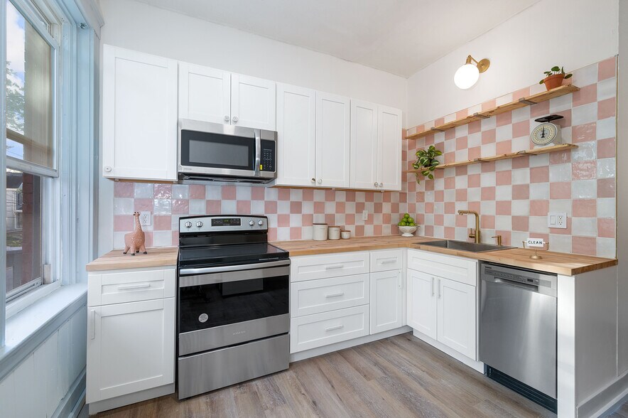 More Photos Of 4431 Allison St, Norwood Apartments For Sale