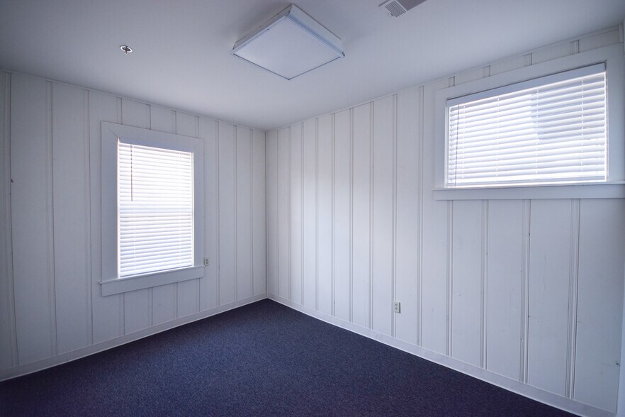 More Photos Of 417-419 Main St, North Little Rock Storefront Retail Office For Sale