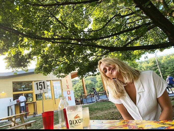 More Photos Of 261 Tinker St, Woodstock Restaurant For Sale