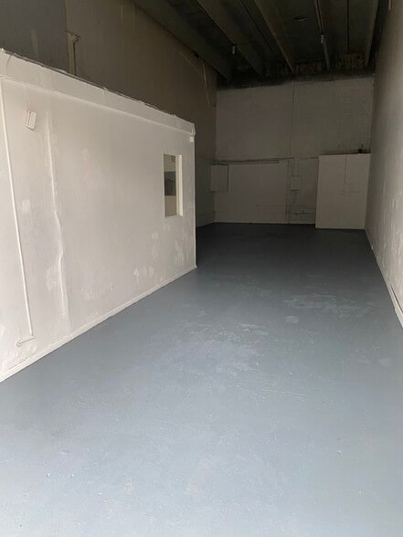 More Photos Of 500 N Dixie Hwy, Hollywood Warehouse For Lease